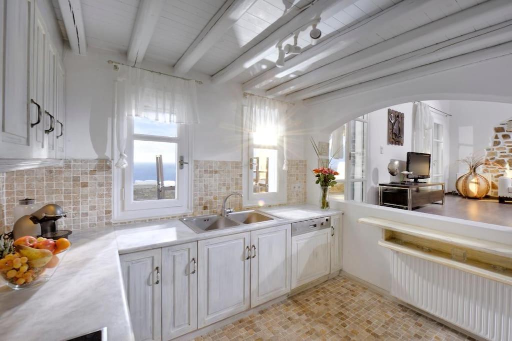 Mykonos Sea View Luxury Villa By Calypso Sunset Villas Mykonos Town Eksteriør billede
